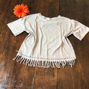 Girls/Youth Grey Fringe T-shirt.